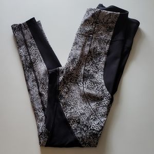 ***SOLD**Lululemon Sweat & Repeat Tight